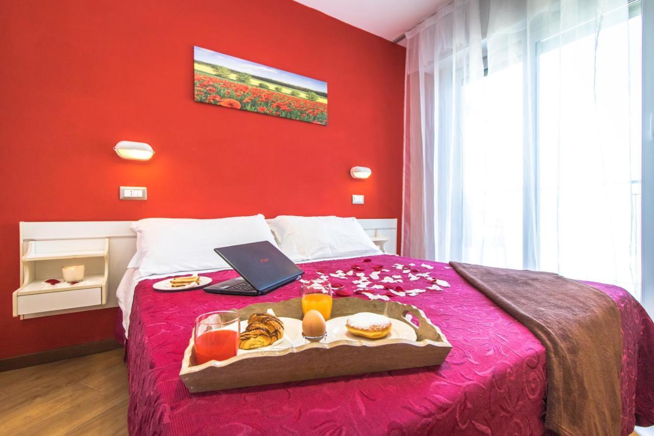 Hotel London Каттолика Экстерьер фото